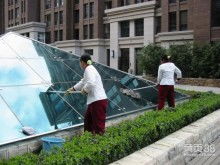 西安晨星环保工程有限责任公司 专业清洁服务，守护城市建筑之美